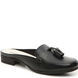ANNE KLEIN Tassel Mule
